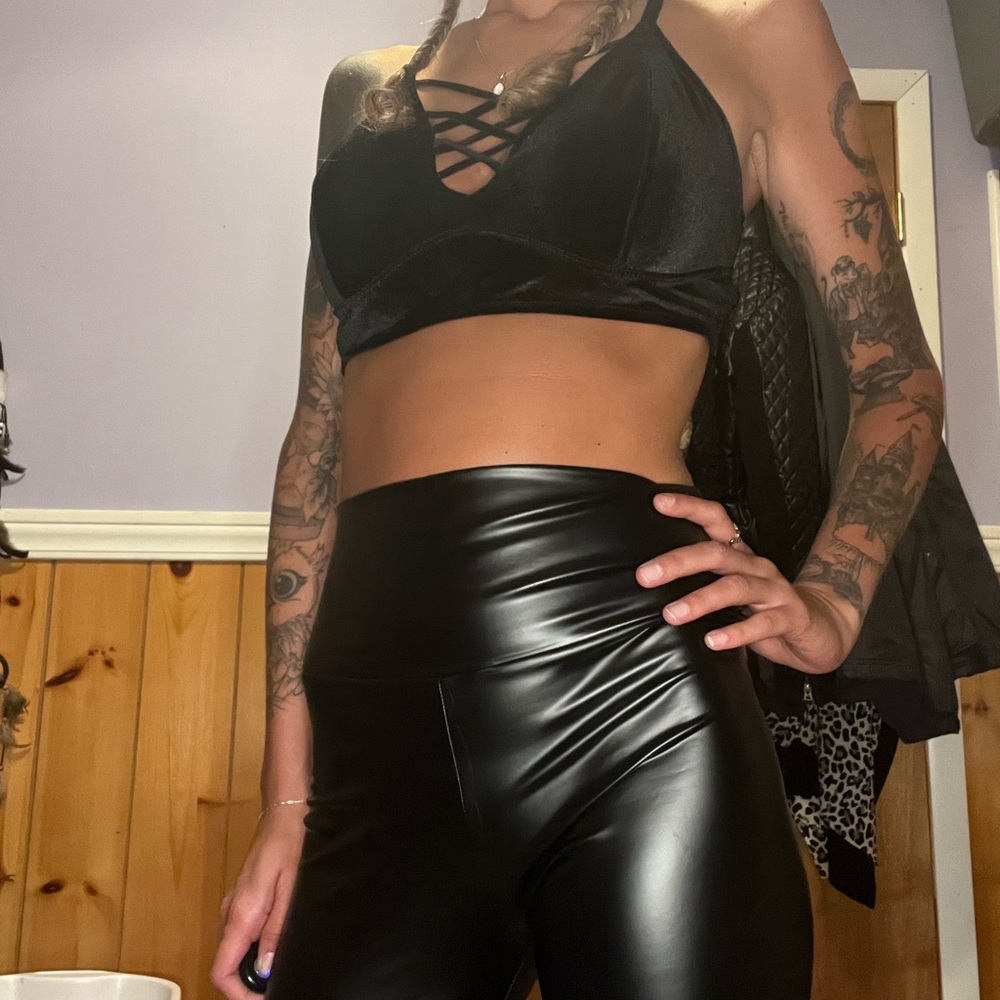 Black Faux Leather Leggings with Wide Waistband - Picture 2 of 6